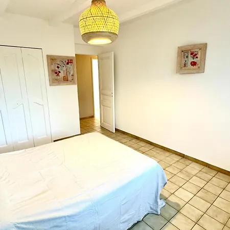 La Poema Вилла *